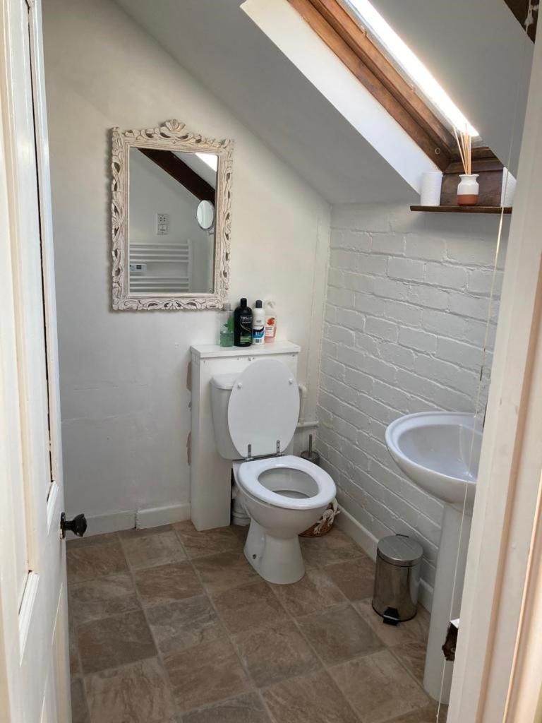 The Hayloft Apartment Абъргавени Екстериор снимка